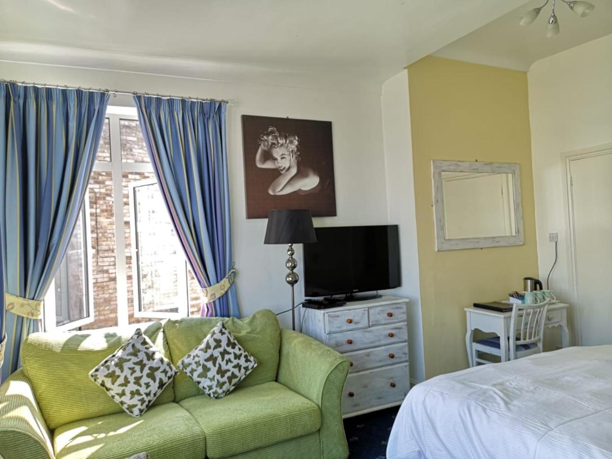 Blue Palms Hotel บอร์นมัธ ภายนอก รูปภาพ