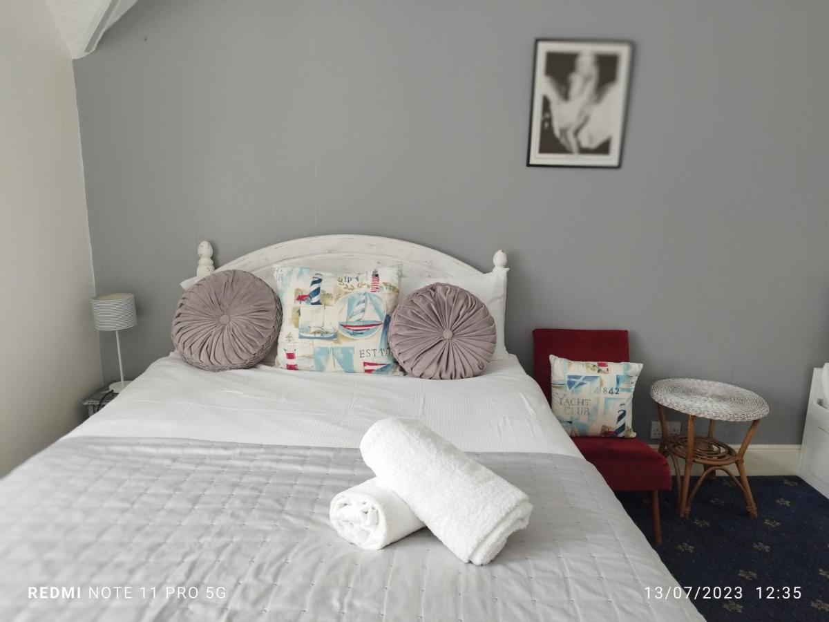 Blue Palms Hotel บอร์นมัธ ภายนอก รูปภาพ
