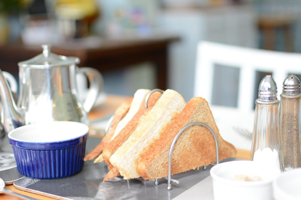 Blue Palms Hotel บอร์นมัธ ภายนอก รูปภาพ